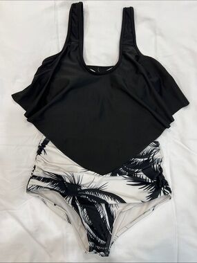 SHEIN Black Flounce One-Piece with Black & White Palm-Print Bottom
